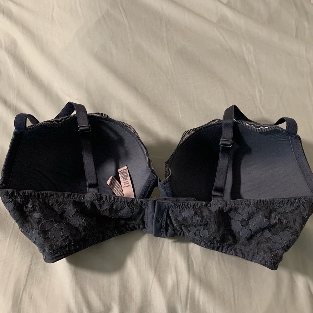 Victoria’s Secret Dream Angels Push-Up Bra - Picture 4 of 9